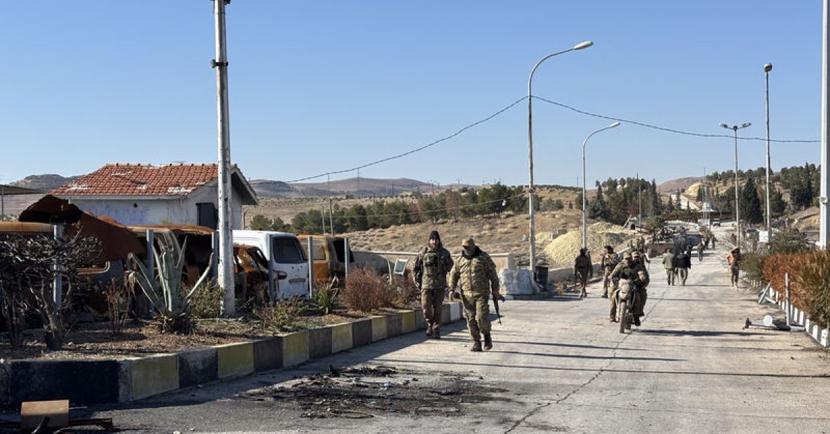 Yer üstünde tutunamayan yer altına indi: PKK’nın tüneli Tişrin’de çöktü