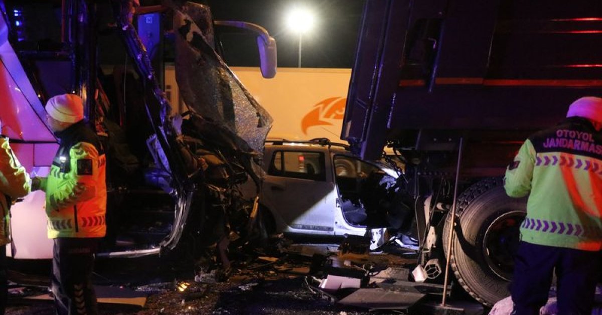 Son dakika: Yaklaşık 5 ay önce dünya evine girmişti, feci kazada hayatını kaybetti