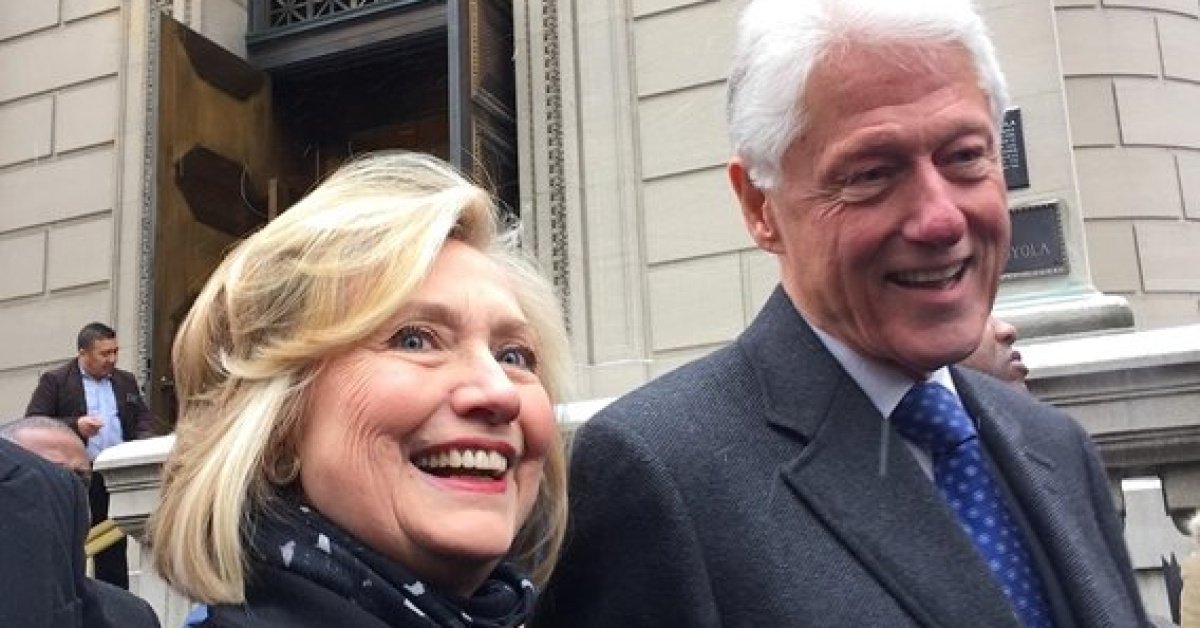 Clinton çiftine Epstein soruşturmasında mahkemeye itaatsizlik suçlaması