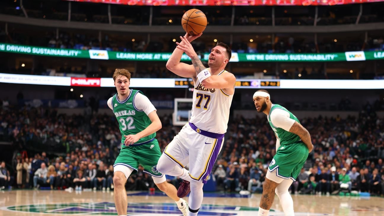 ‘Fantastic’ Luka Doncic comes up big with 33 points, clutch late D