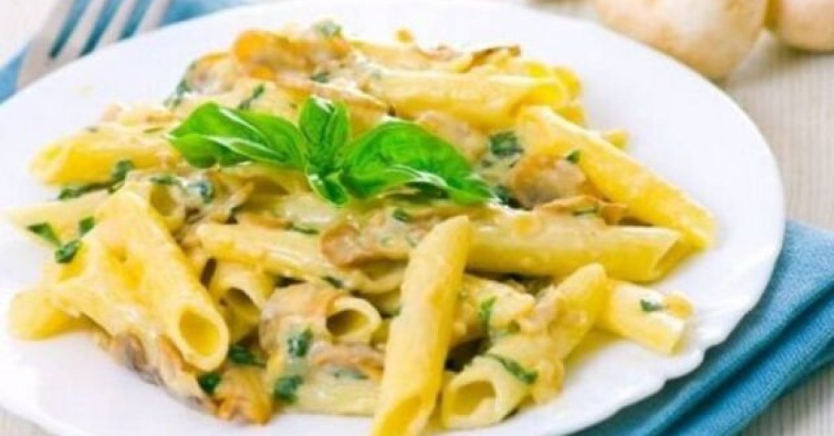 Evde Pratik ve Kolay Kremalı Makarna Nasıl Yapılır, Malzemeleri Neler?