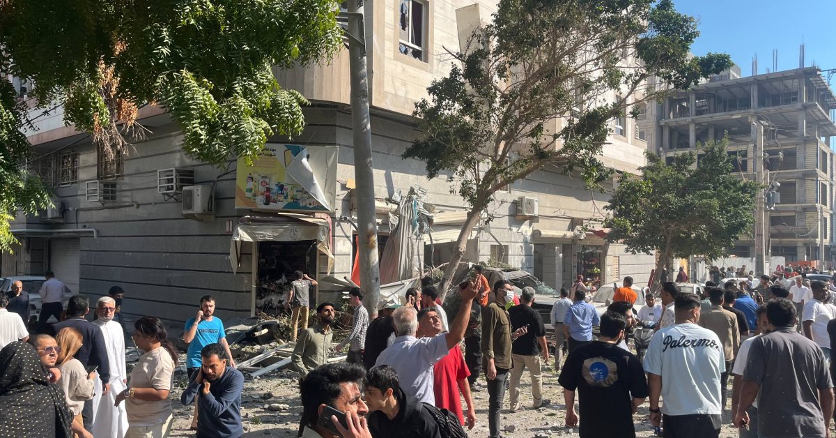 Son dakika: İran’ın Hürmüzgan eyaletinde patlama meydana geldi