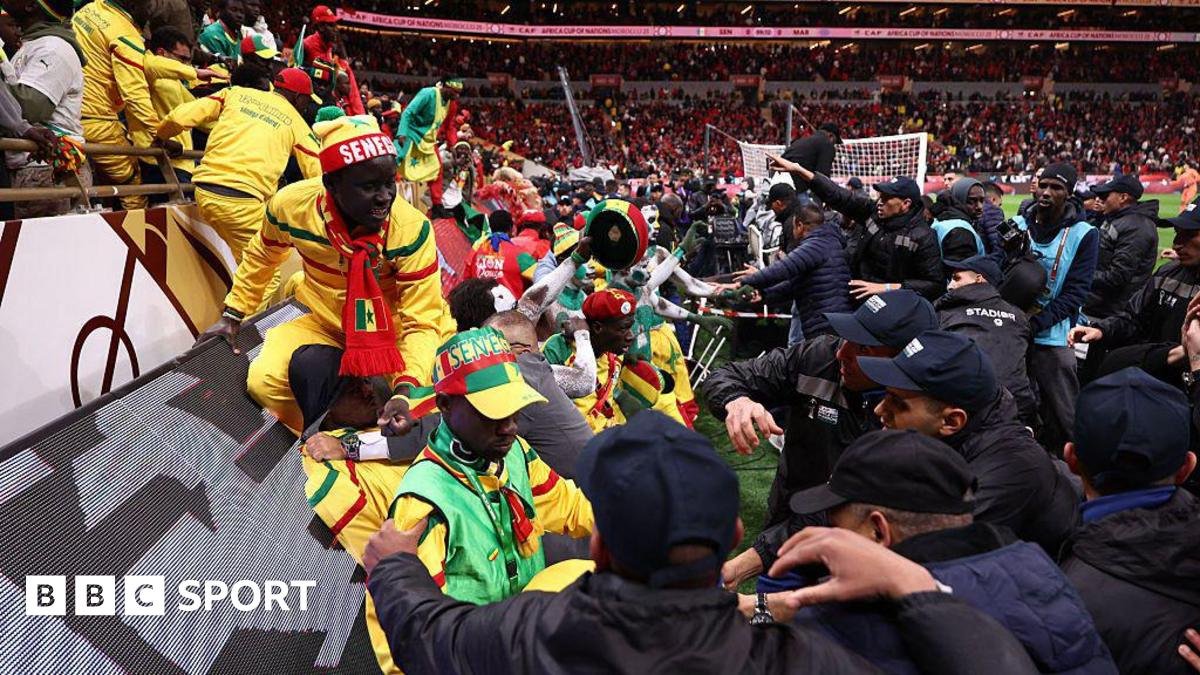 Afcon final: Senegal temporarily leave field after Morocco awarded controversial penalty