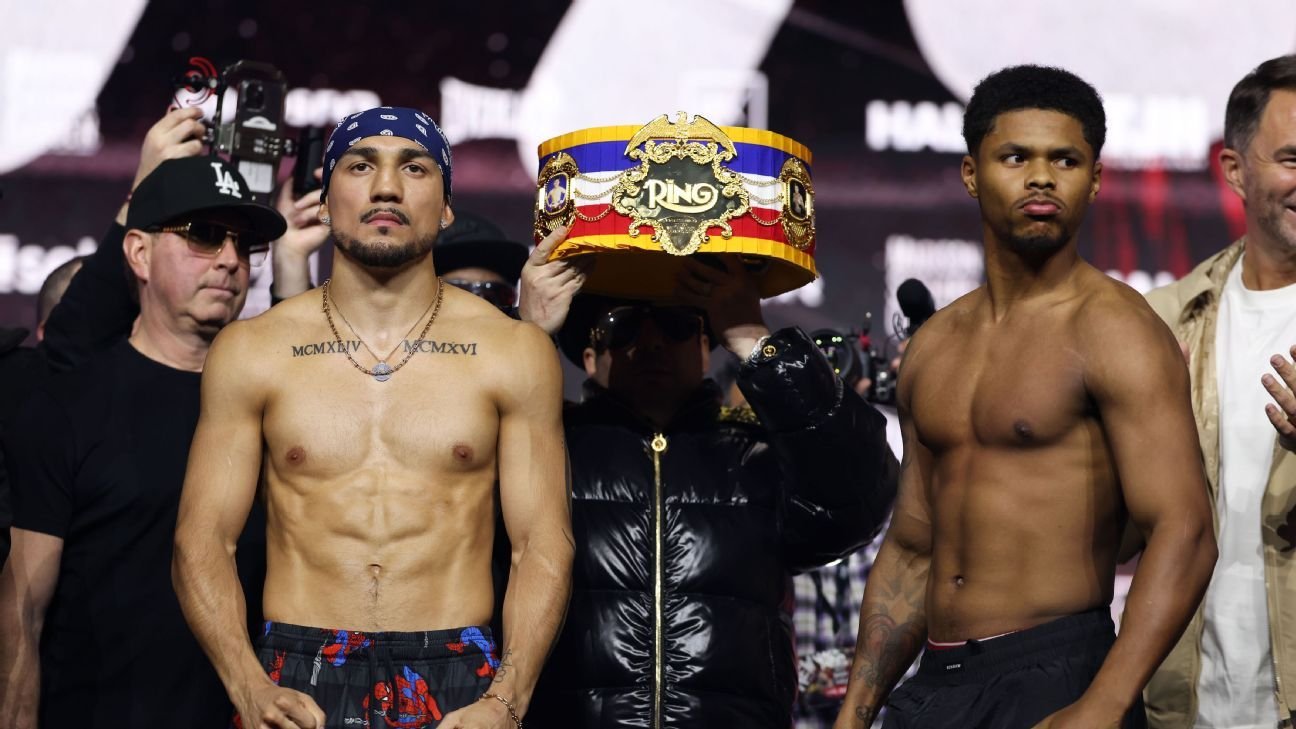Teofimo Lopez Jr.-Shakur Stevenson live updates, results and analysis