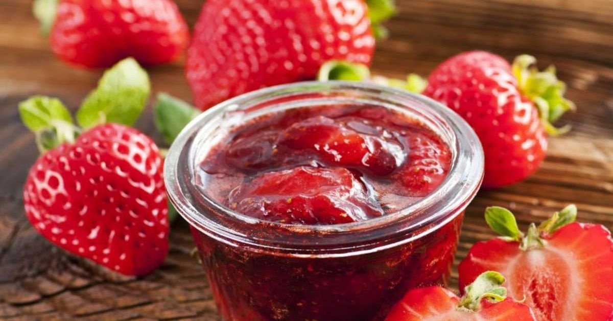 evde pratik ve nefis çilek reçeli nasıl yapılır, malzemeleri neler? ymk