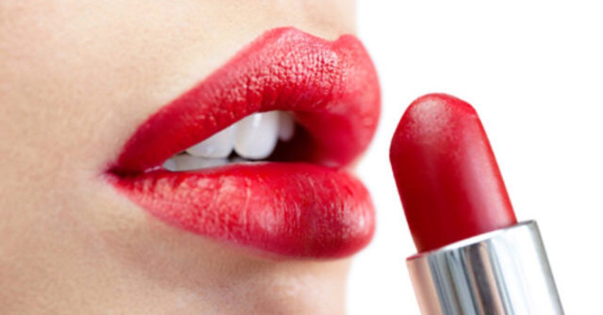 Ruj sürmek orucu bozar mı? Diyanet’e göre oruçluyken ruj sürmek orucu bozar mı?