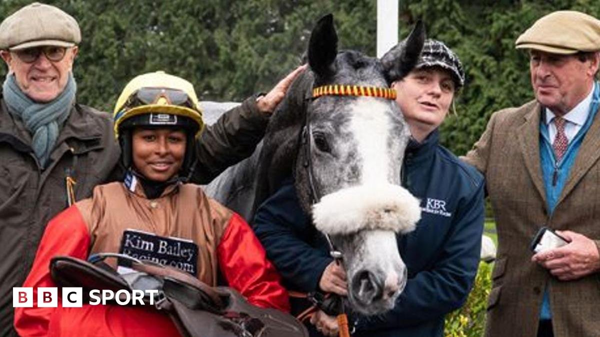 Aamilah Aswat makes history with first career wiun