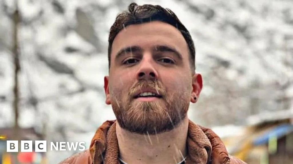 Iranian protester Erfan Soltani released on bail, reports say