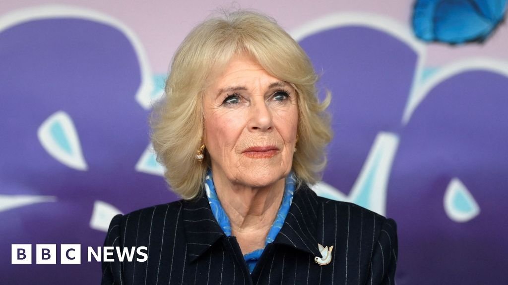 Queen's letter of support left Pelicot 'overwhelmed'