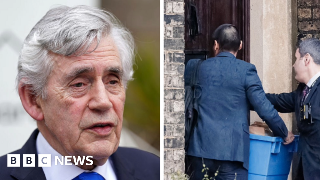 Brown says Mandelson scandal is 'serious' for Starmer but PM is 'man of integrity'